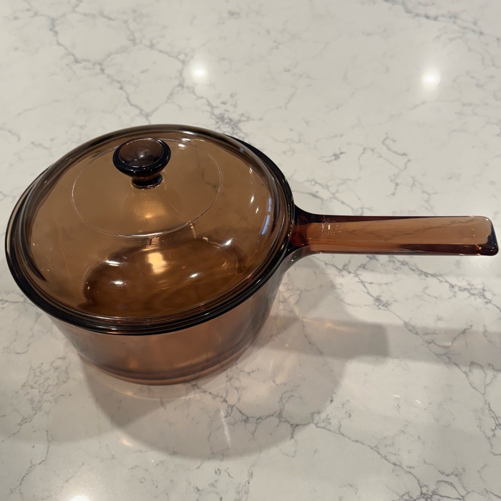 Vintage Vision by Pyrex 1.5 liter cookware pot